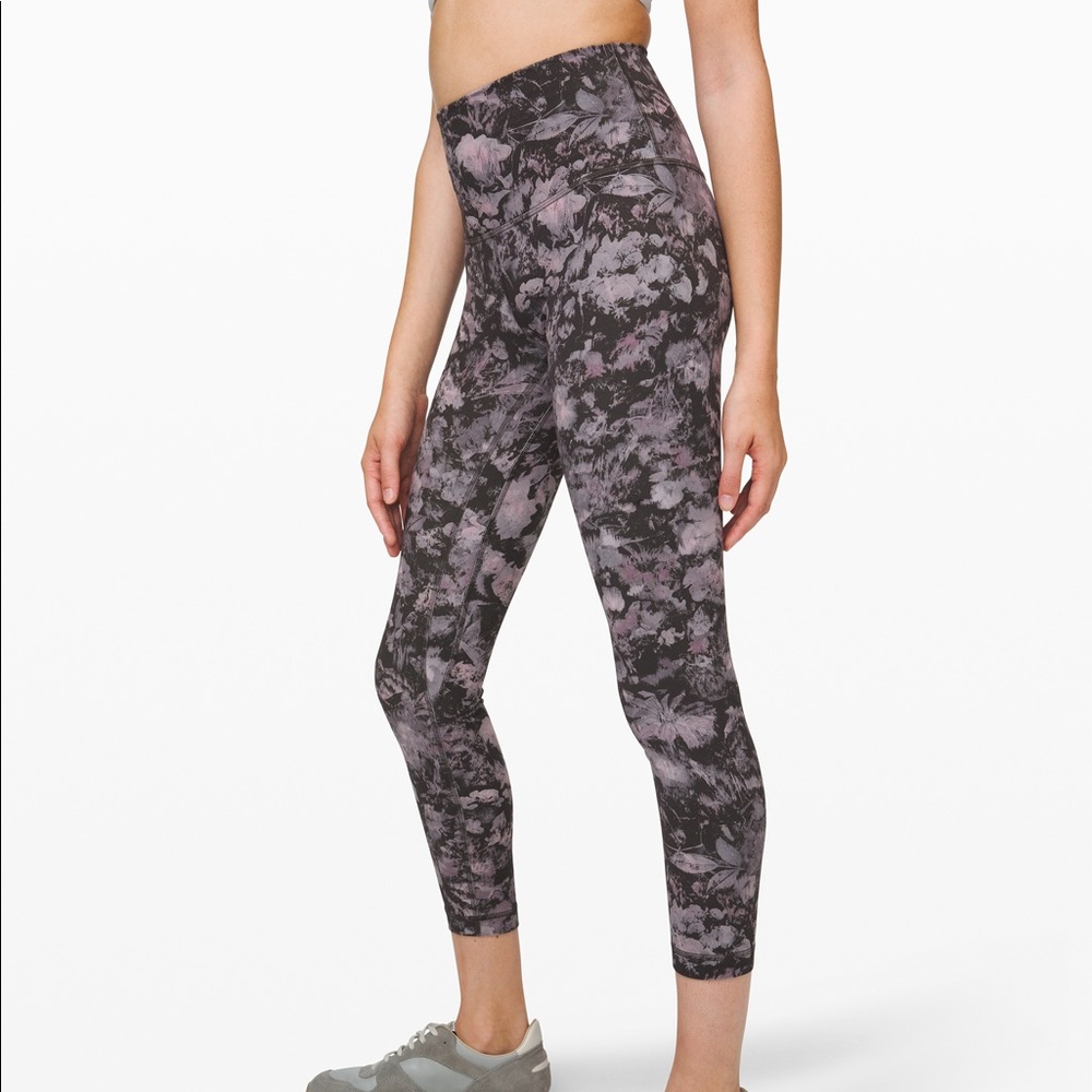 LULULEMON ALIGN PANT 25" Floral Grey Multi Size: 4